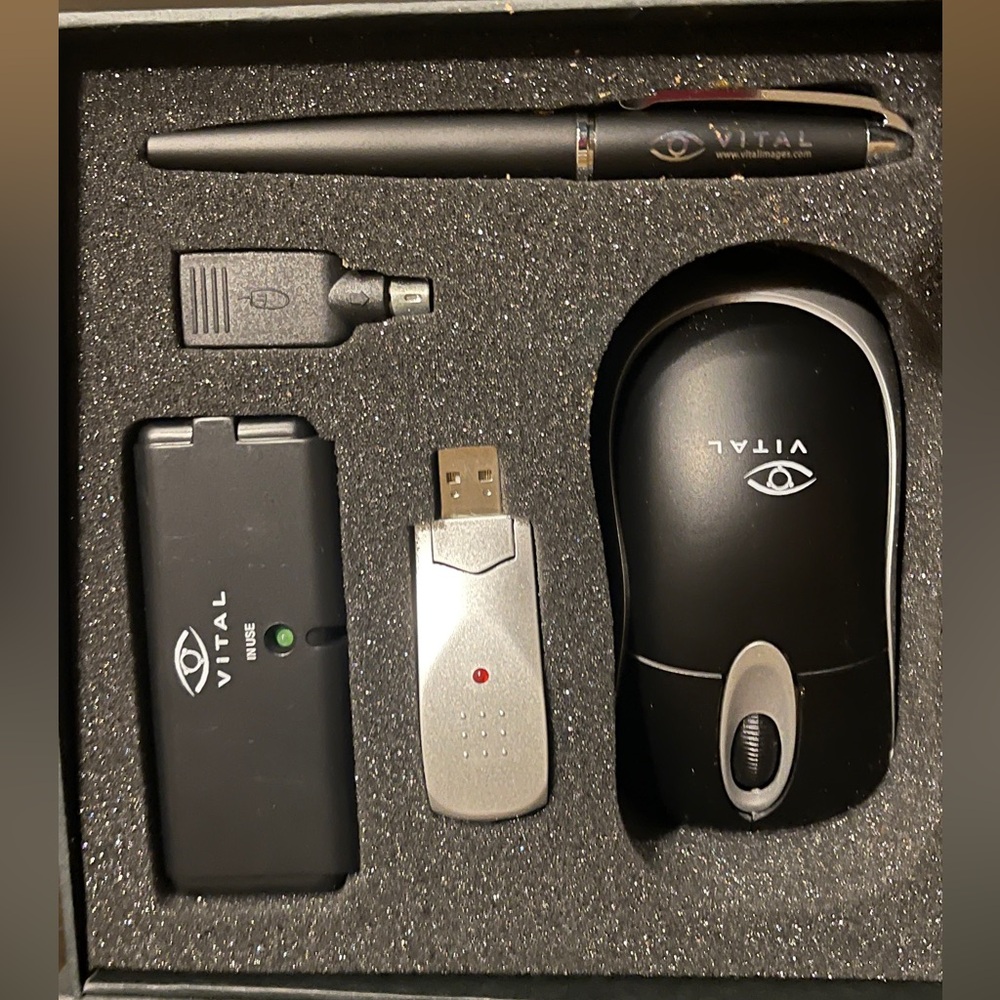 Computer Laptop Accessories Set NWB